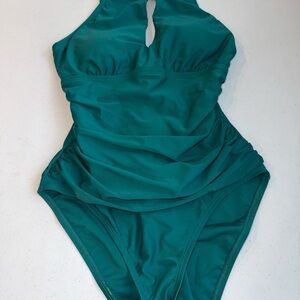 Ellen Tracy Women’s Size 8 Green One-Piece Swimsuit High Neck Keyhole Ruched